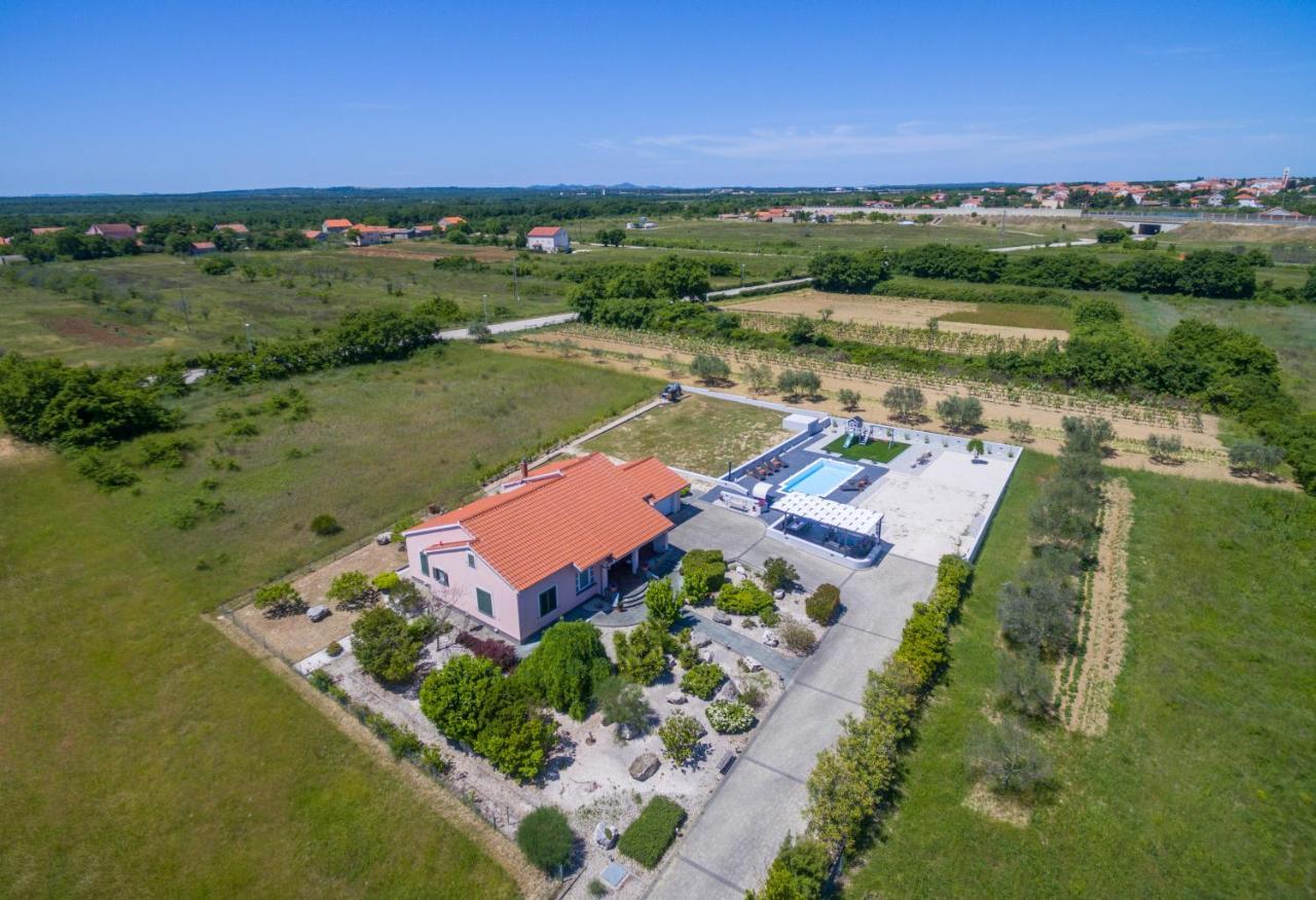 Villa Perini Dvori Donji Zemunik Екстериор снимка