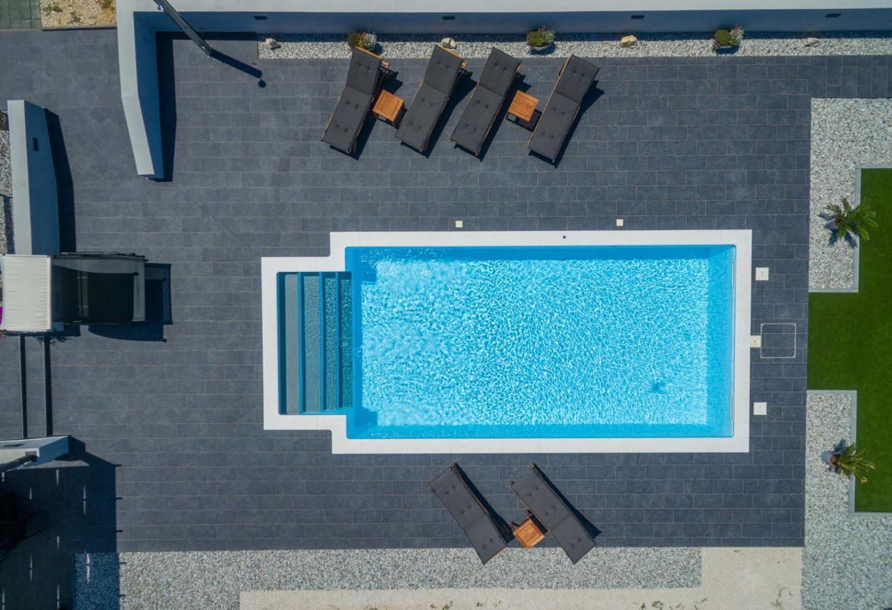 Villa Perini Dvori Donji Zemunik Екстериор снимка