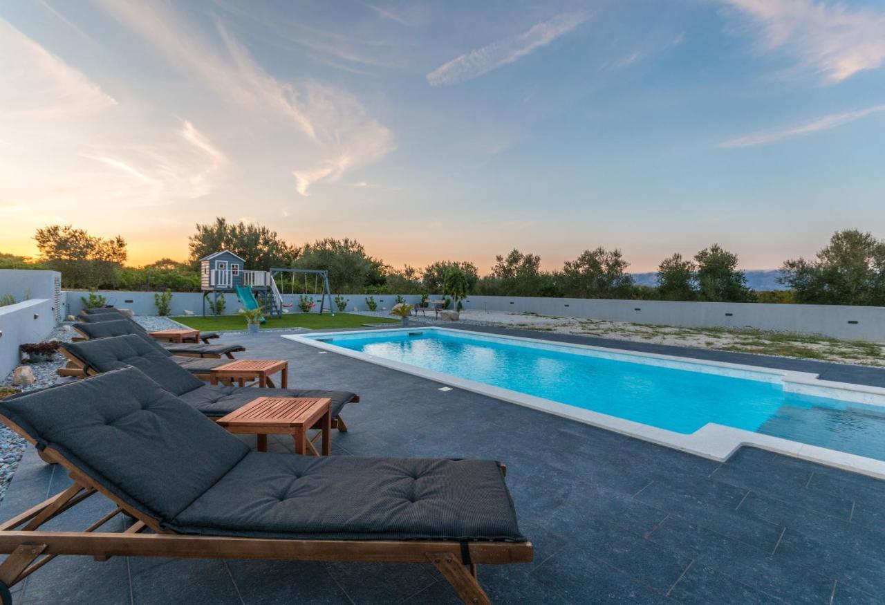 Villa Perini Dvori Donji Zemunik Екстериор снимка