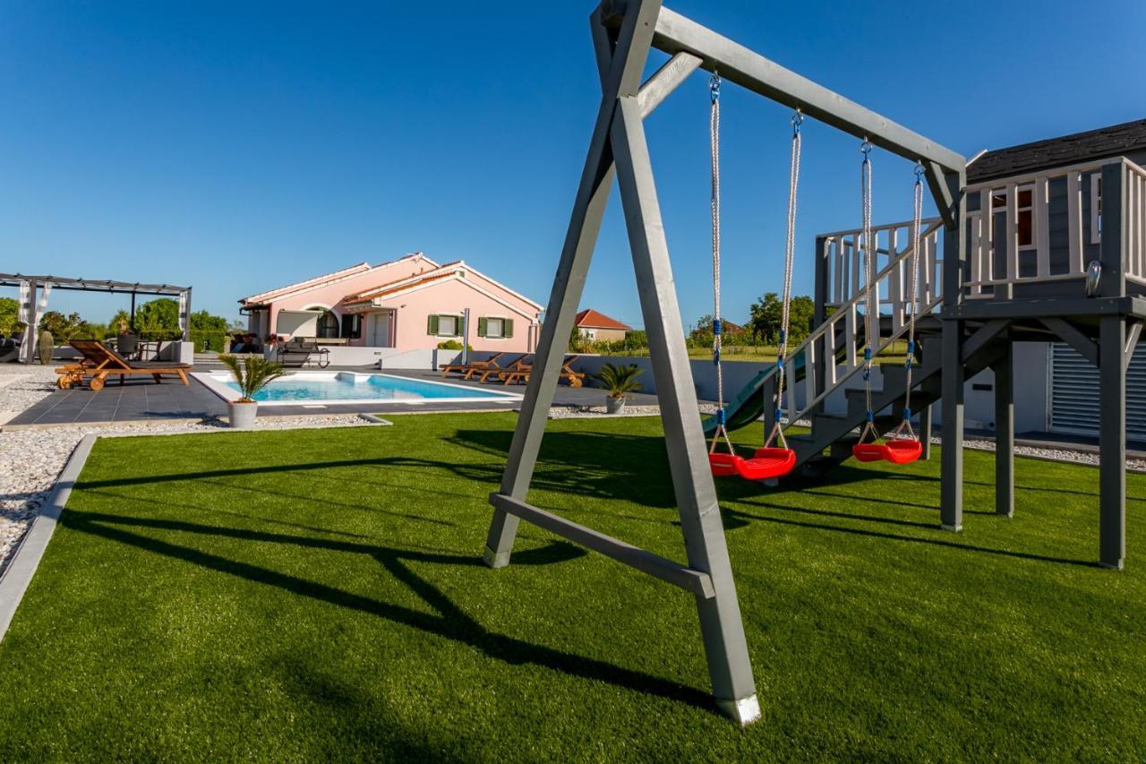 Villa Perini Dvori Donji Zemunik Екстериор снимка