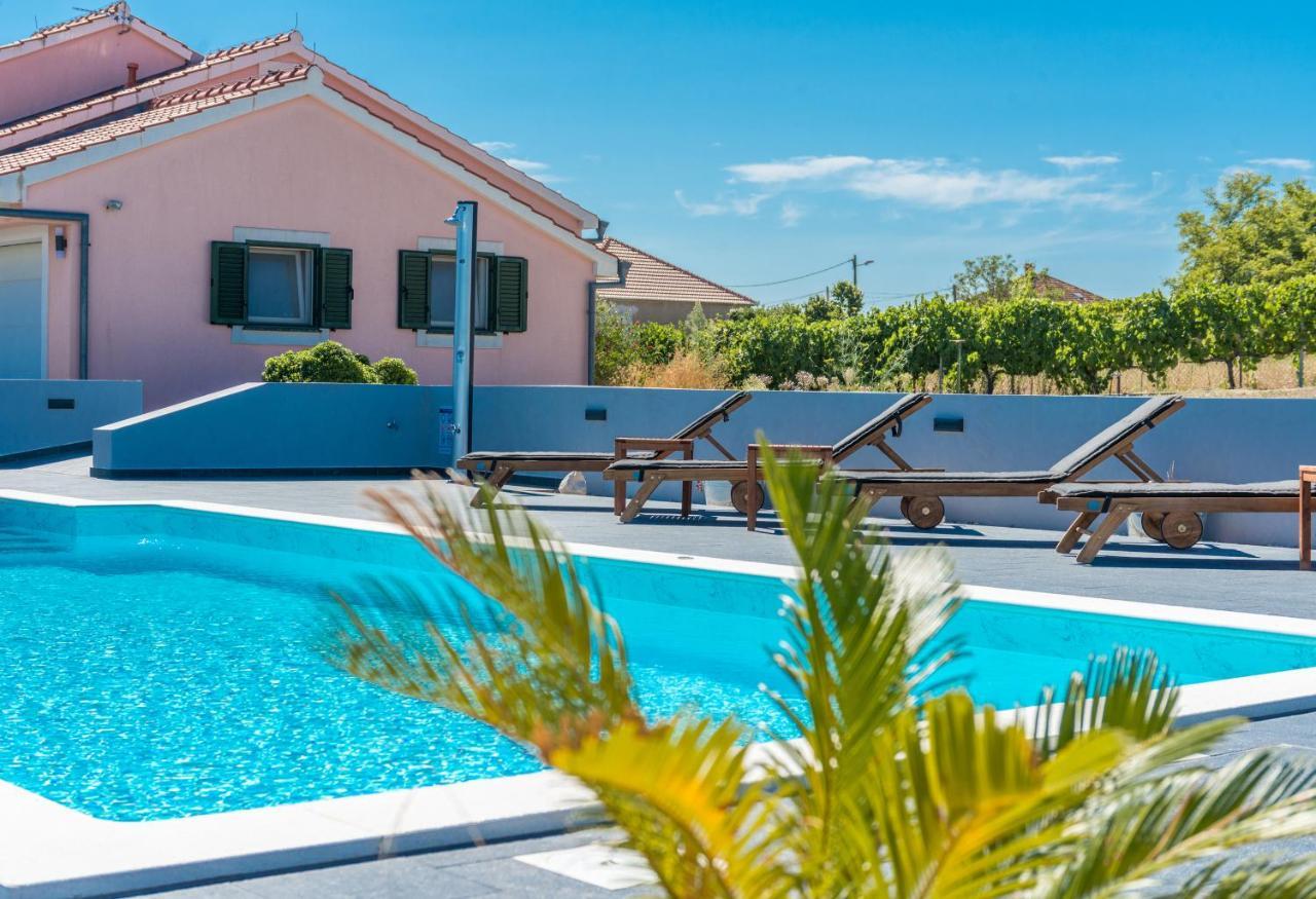 Villa Perini Dvori Donji Zemunik Екстериор снимка