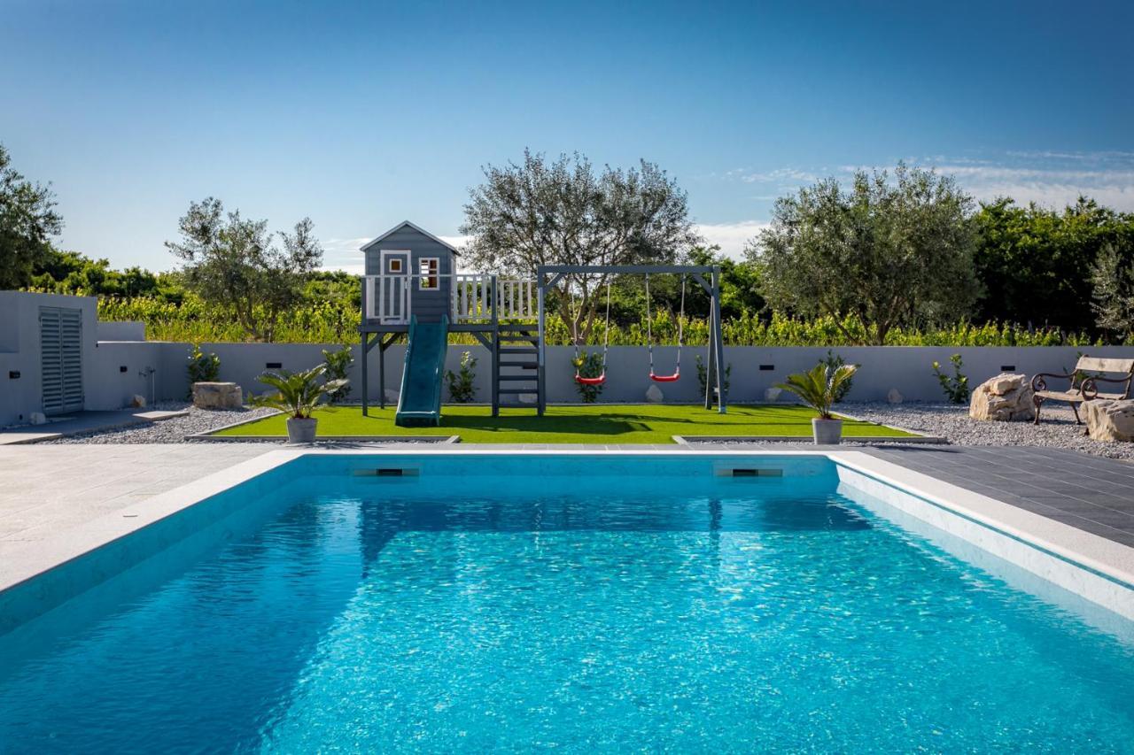 Villa Perini Dvori Donji Zemunik Екстериор снимка